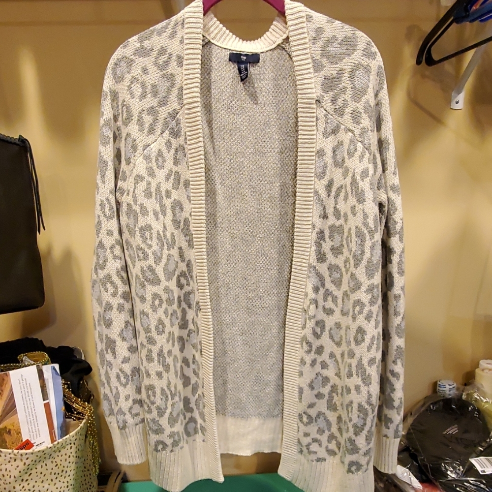 Gray leopard print GAP open cardigan